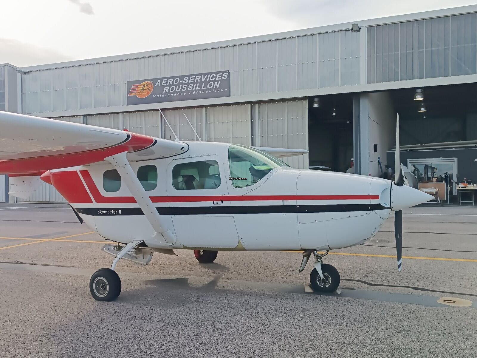 1975 Cessna 337 G, photo 8