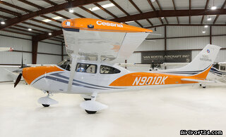 Cessna 182T