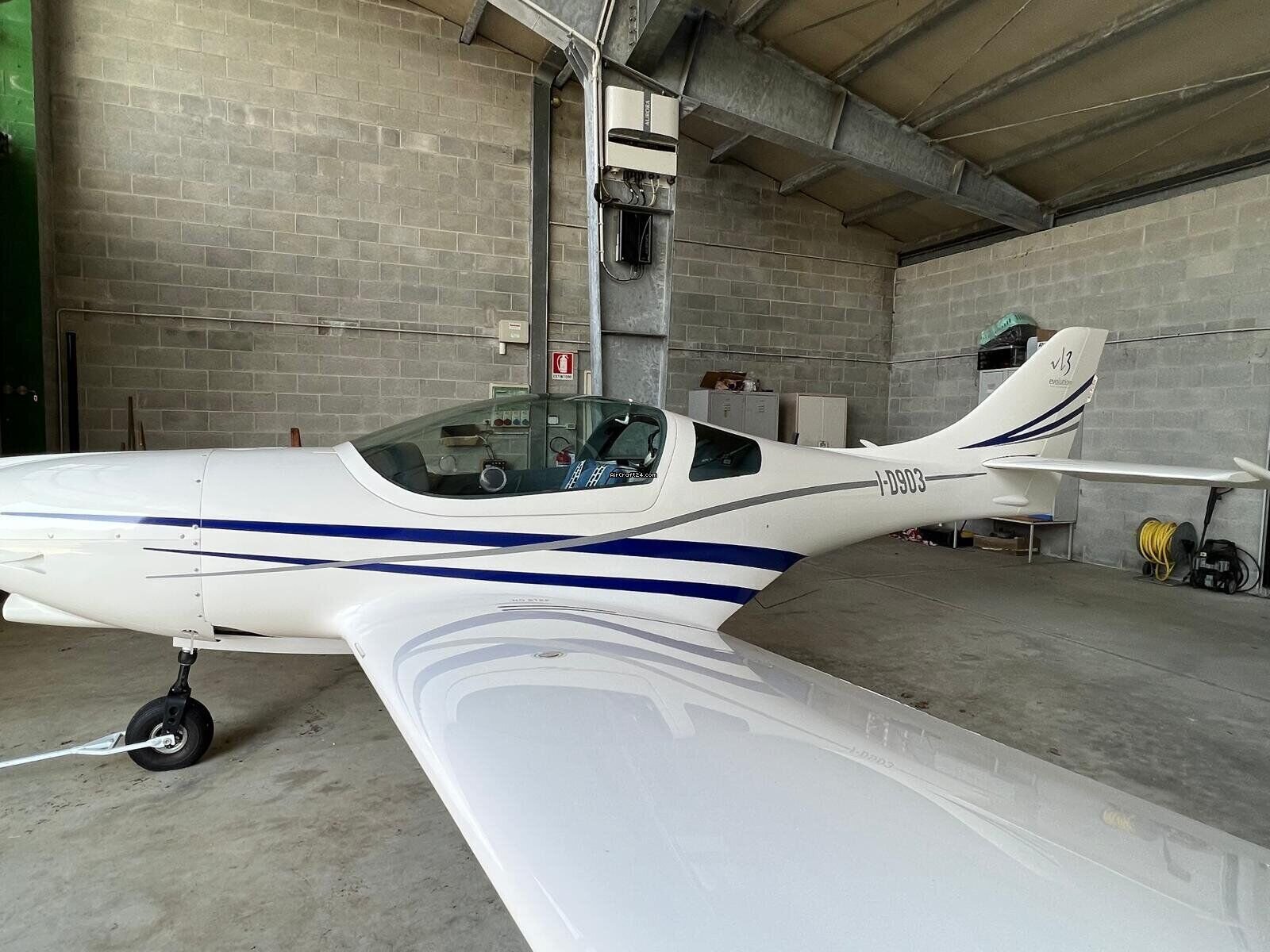 2020 JMB Aircraft VL3, photo 3