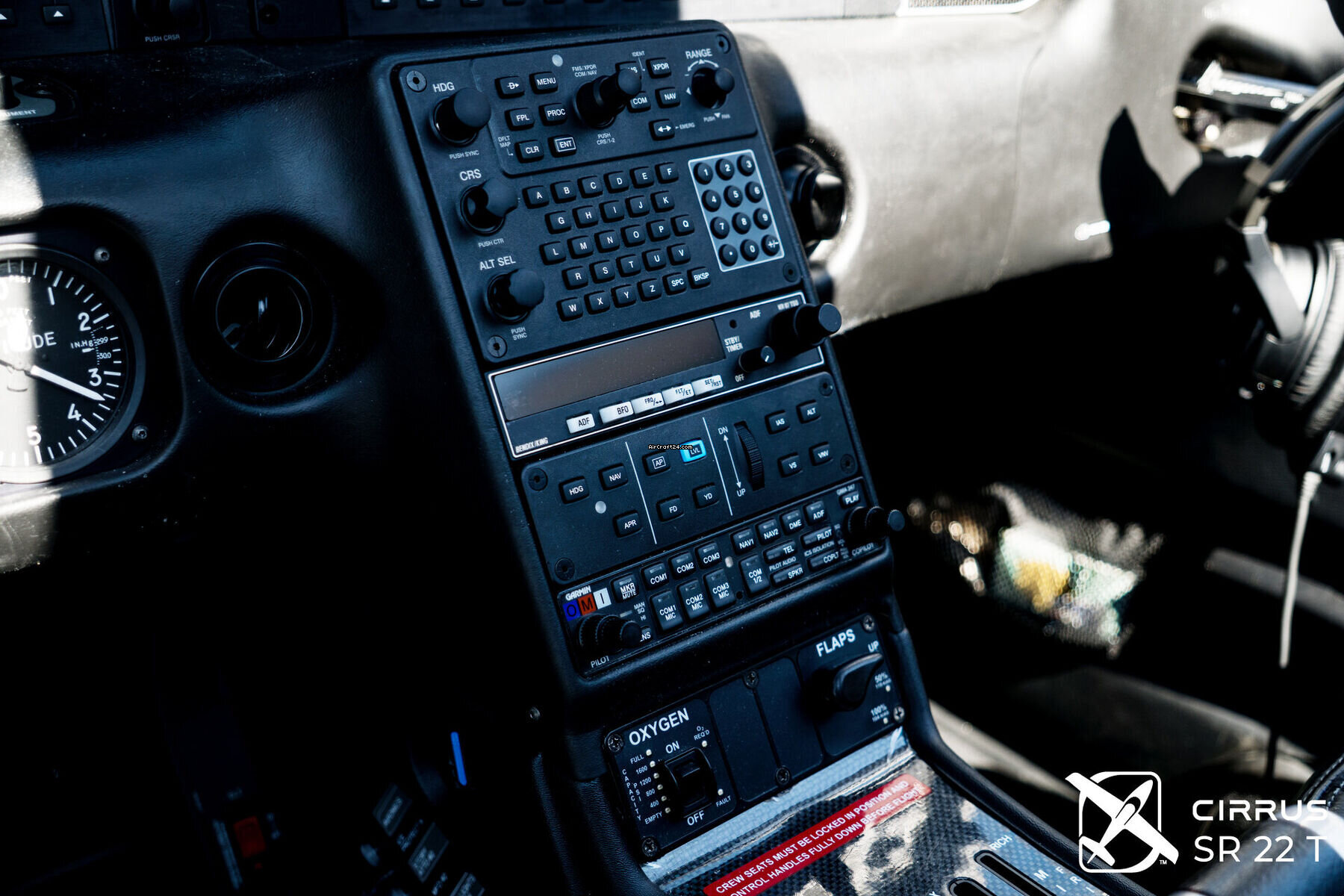 2011 Cirrus SR22T-G3, photo 11