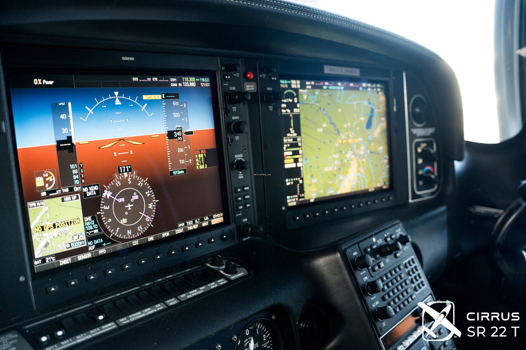 2011 Cirrus SR22T-G3, photo 8
