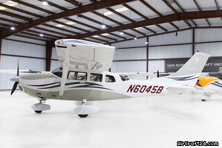 Cessna T206H