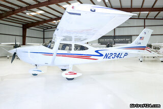 Cessna 182T