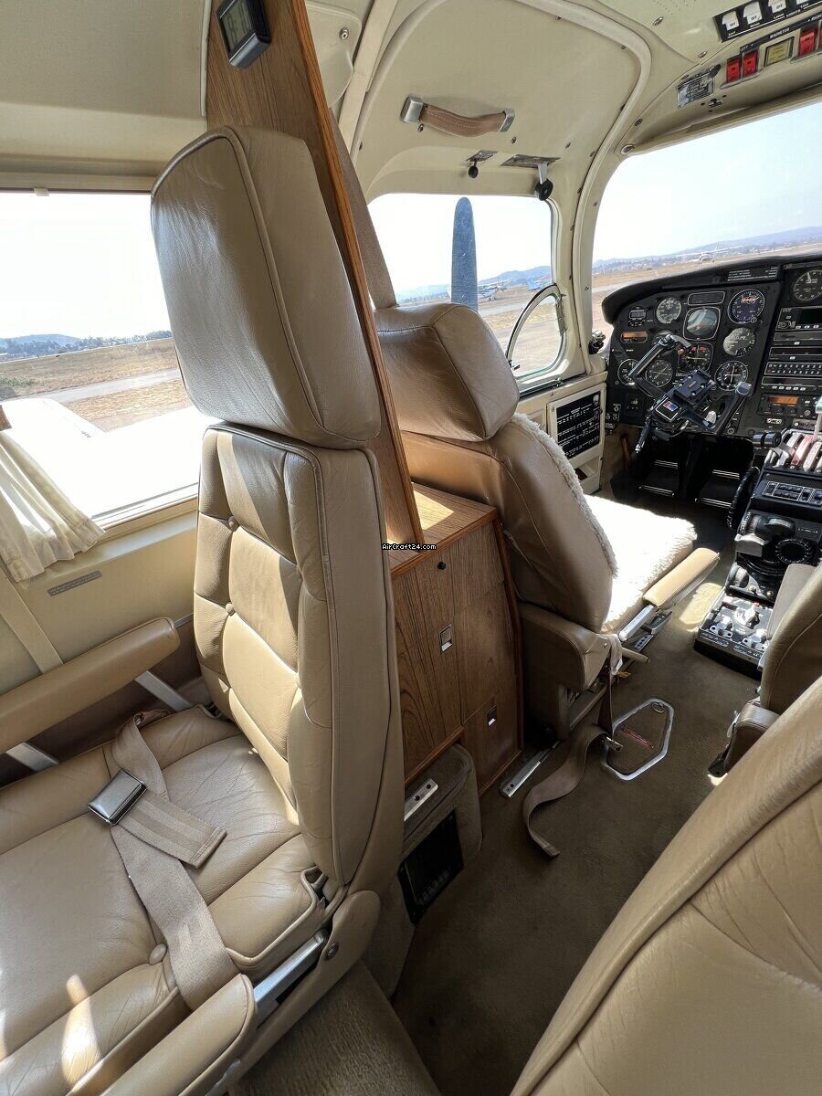 1981 Piper Chieftain PA-31-350, photo 7