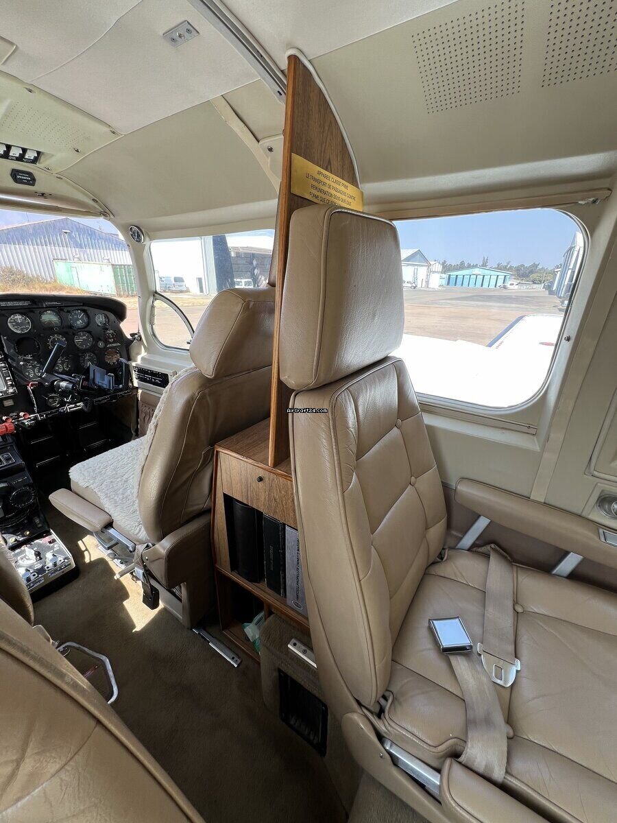 1981 Piper Chieftain PA-31-350, photo 8