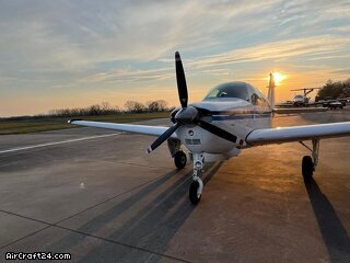 Beechcraft F33A