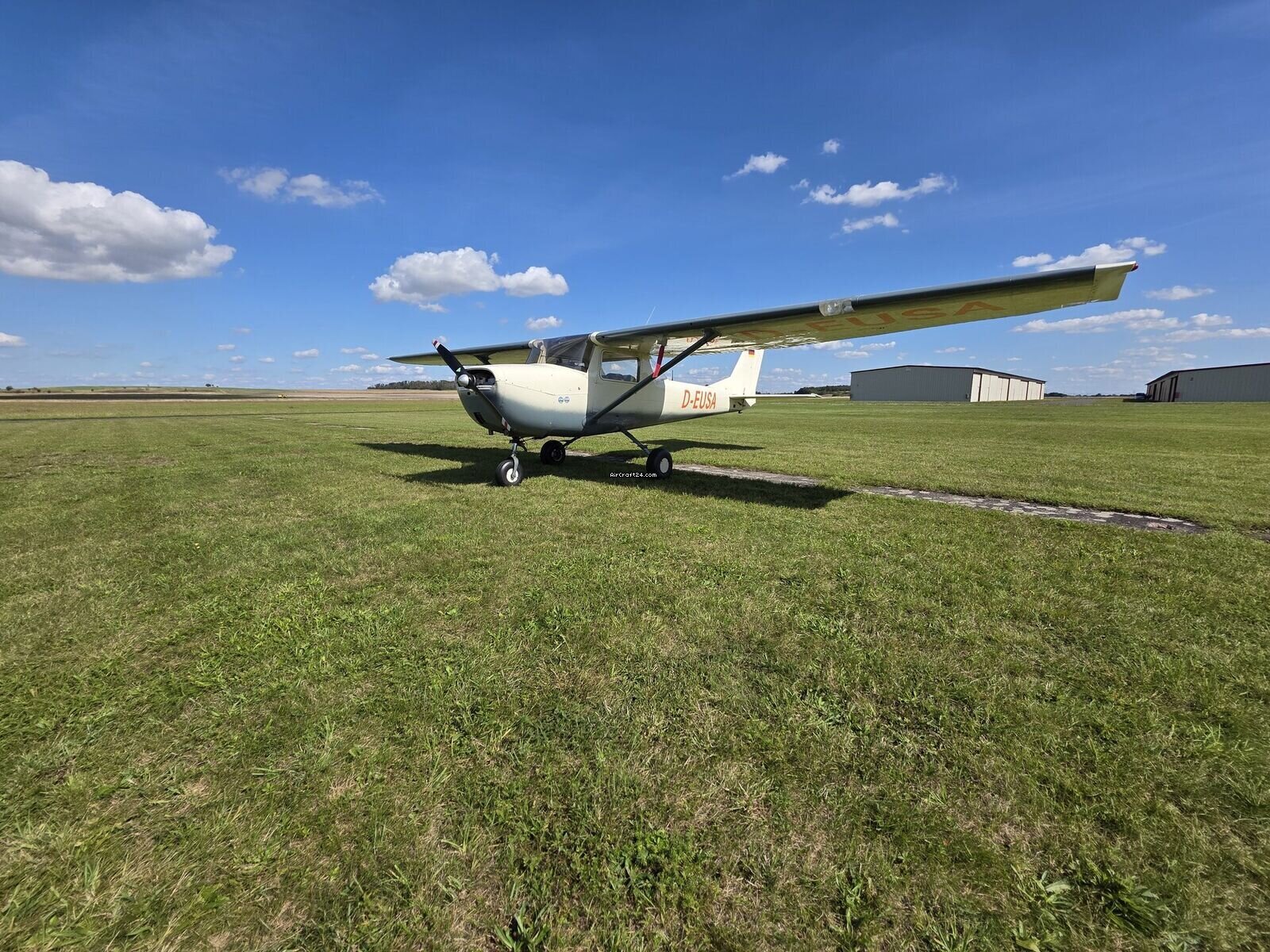 1968 Cessna C150H, photo 1