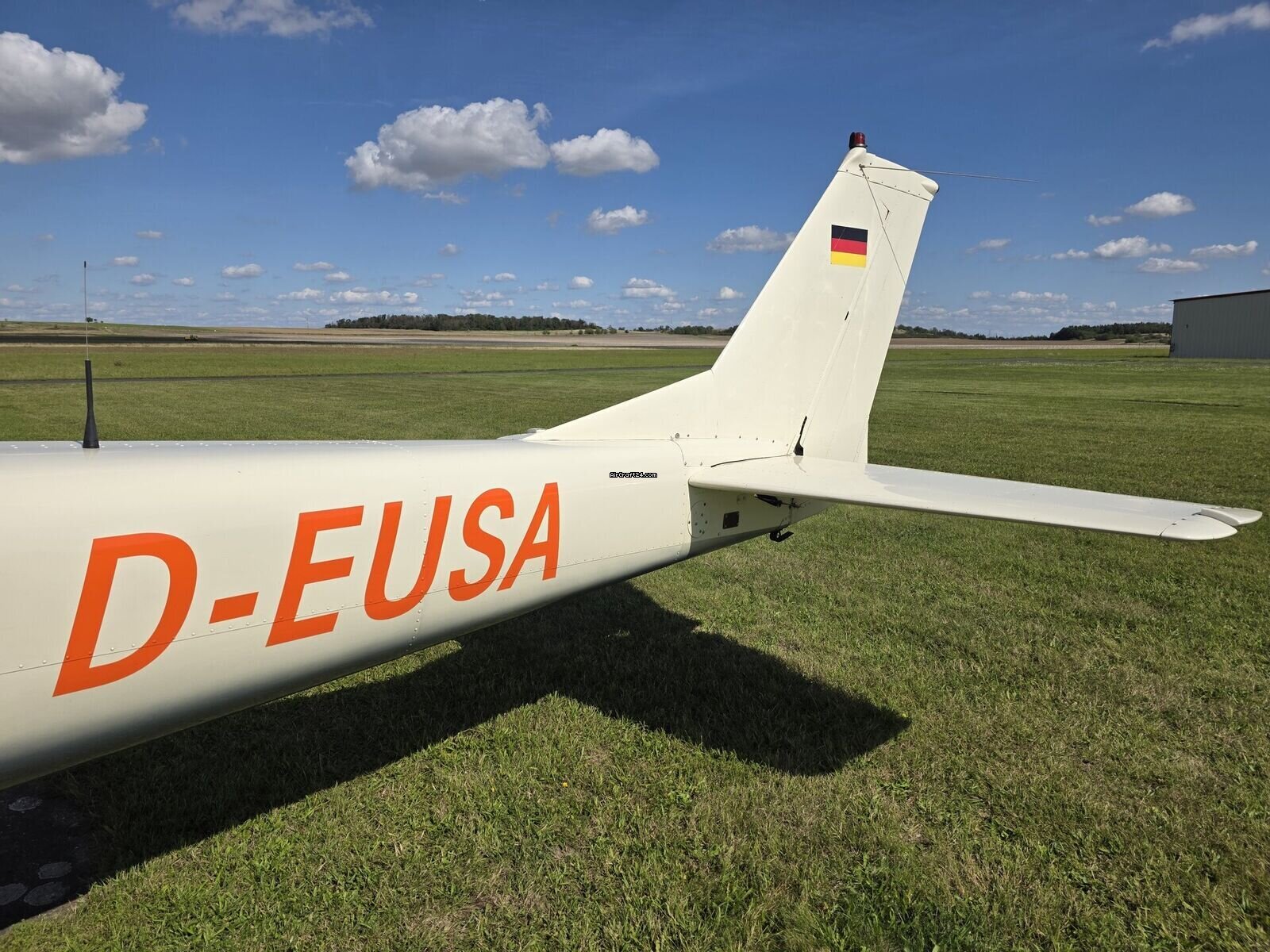 1968 Cessna C150H, photo 3