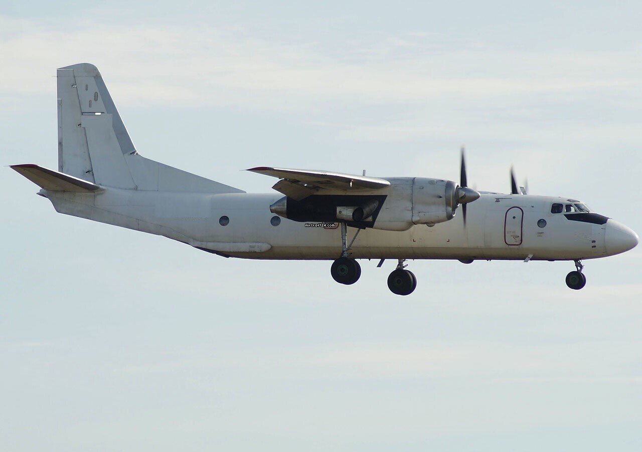1984 Antonov AN-26, photo 1
