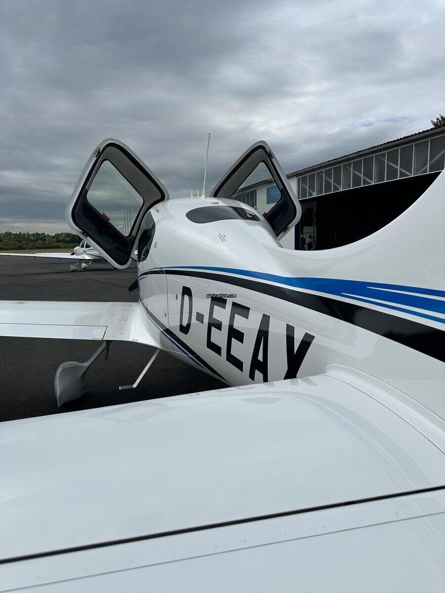 2021 Cirrus SR20, photo 7