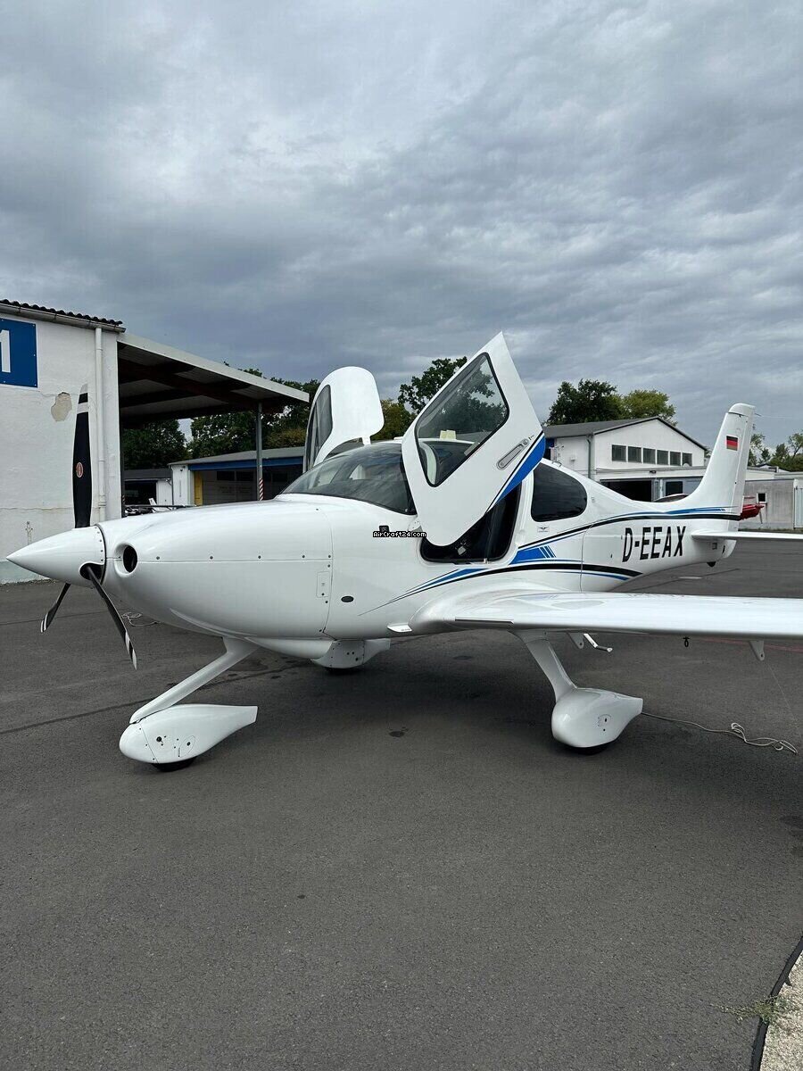 2021 Cirrus SR20, photo 8