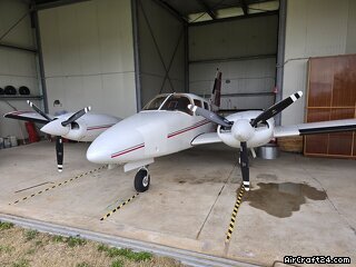 Piper PA-34-200T Seneca II