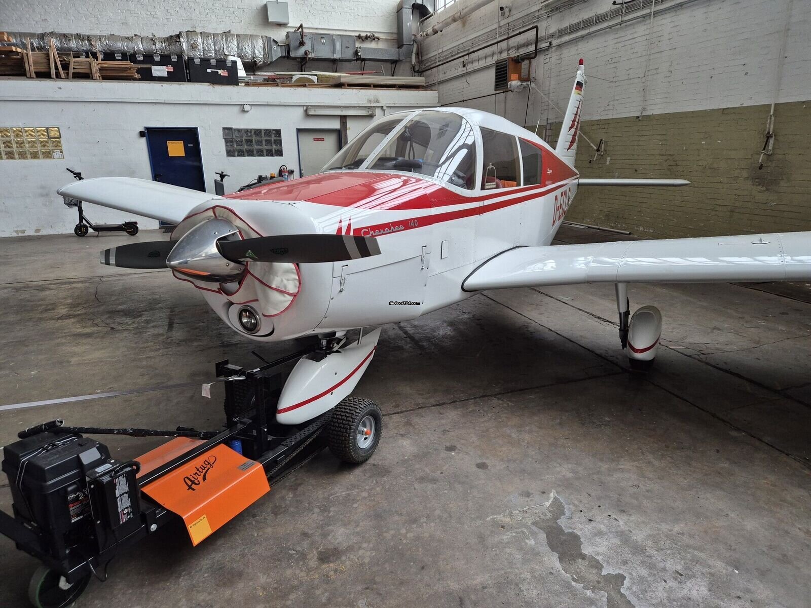 1968 Piper PA-28-140, photo 2