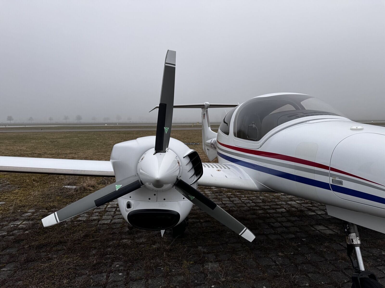 2009 Diamond DA42 NG, photo 1