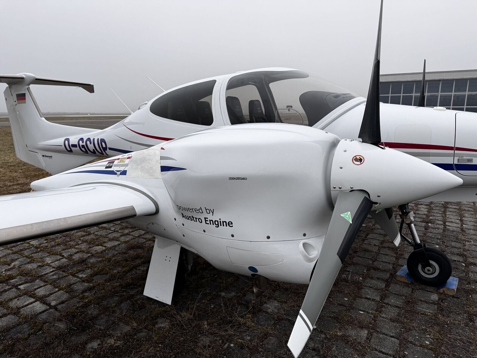 2009 Diamond DA42 NG, photo 2
