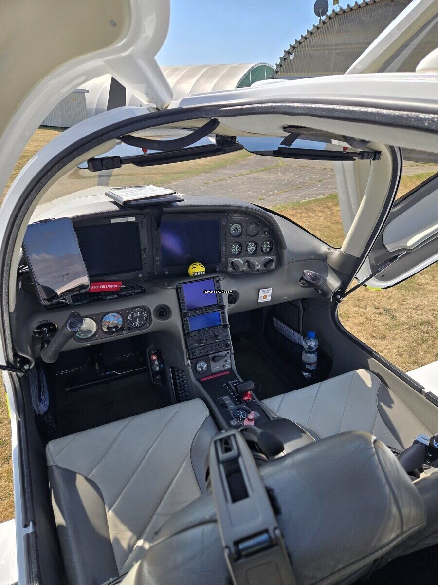 2004 Cirrus SR20-G3, photo 5