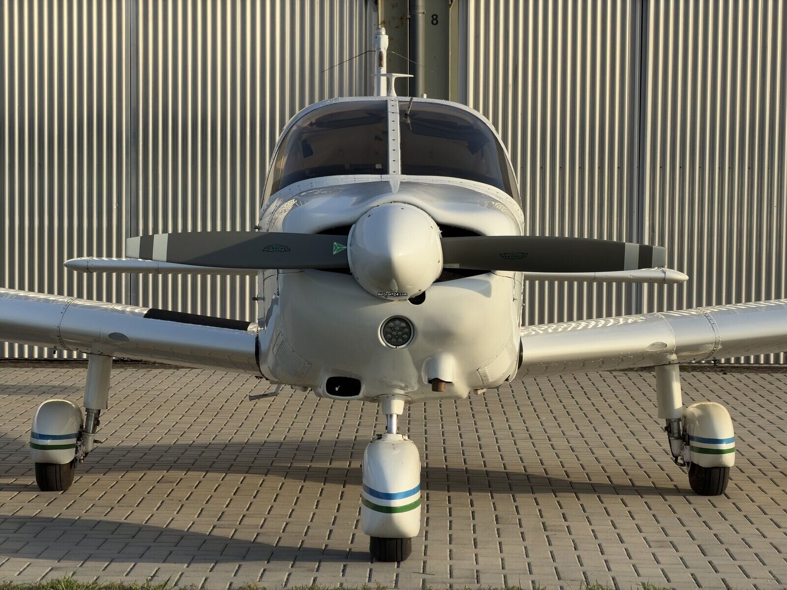 1978 Piper PA-28-181 Archer II, photo 6