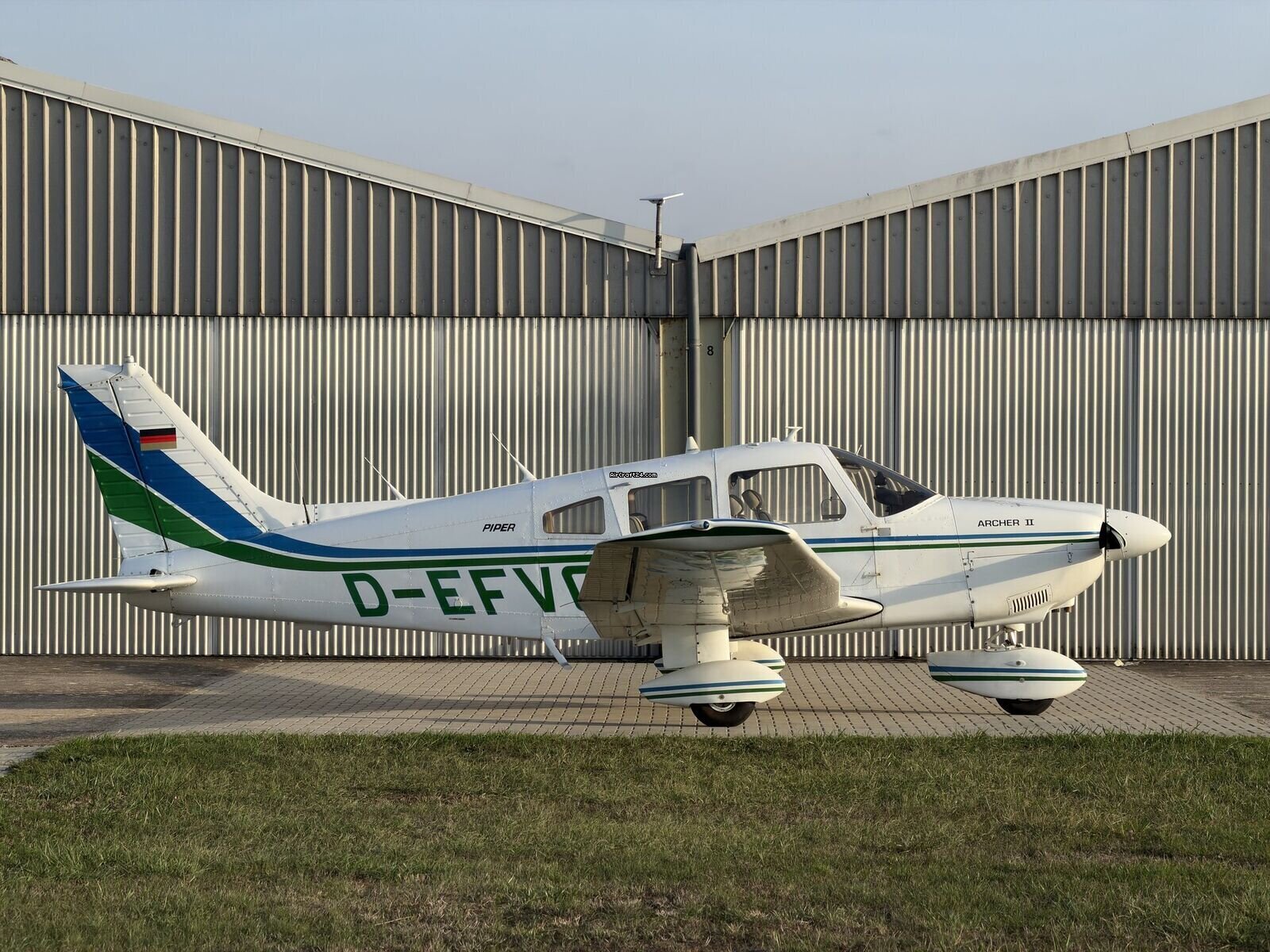1978 Piper PA-28-181 Archer II, photo 7