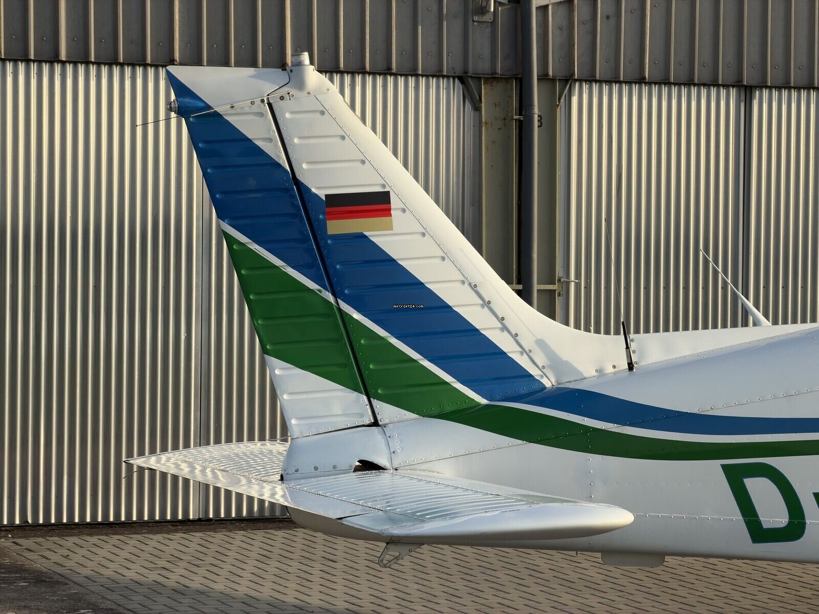 1978 Piper PA-28-181 Archer II, photo 9