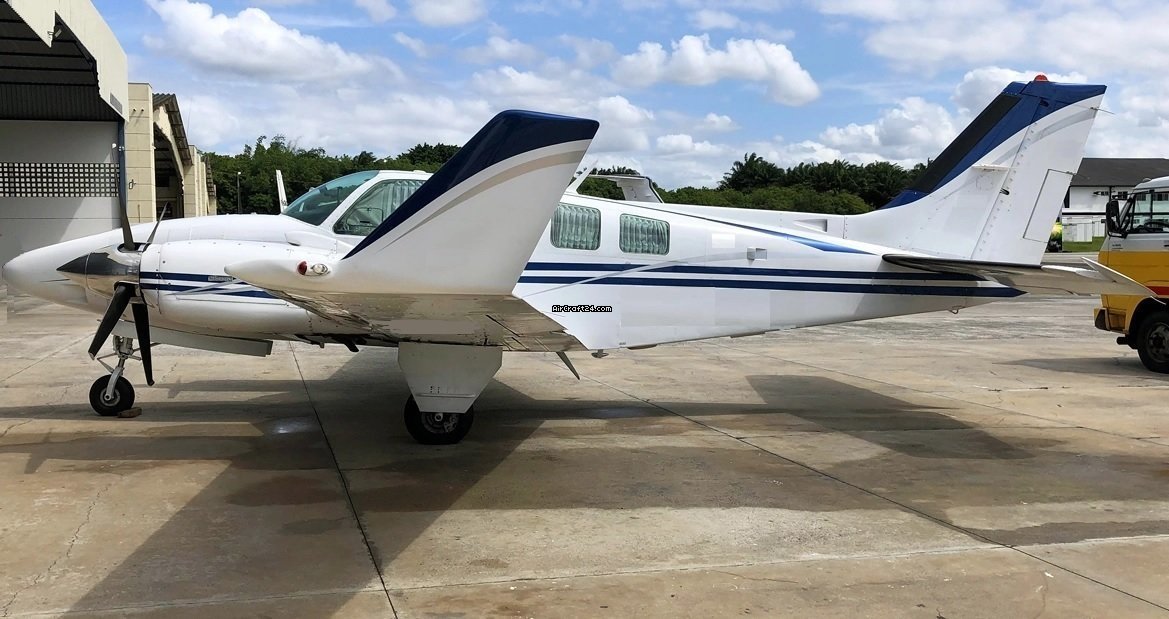 1978 Beechcraft Baron 58, photo 1