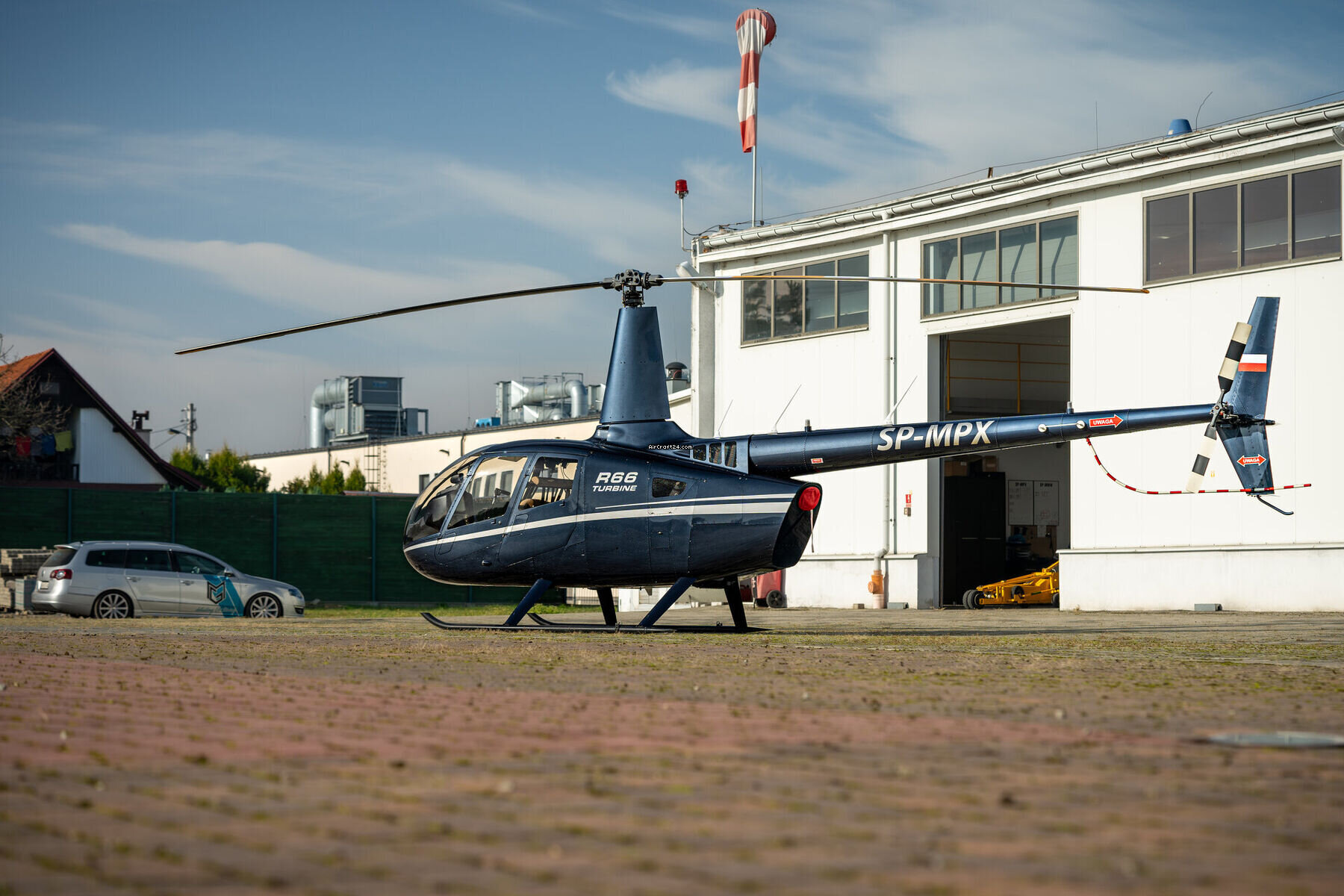 2018 Robinson R66, photo 2