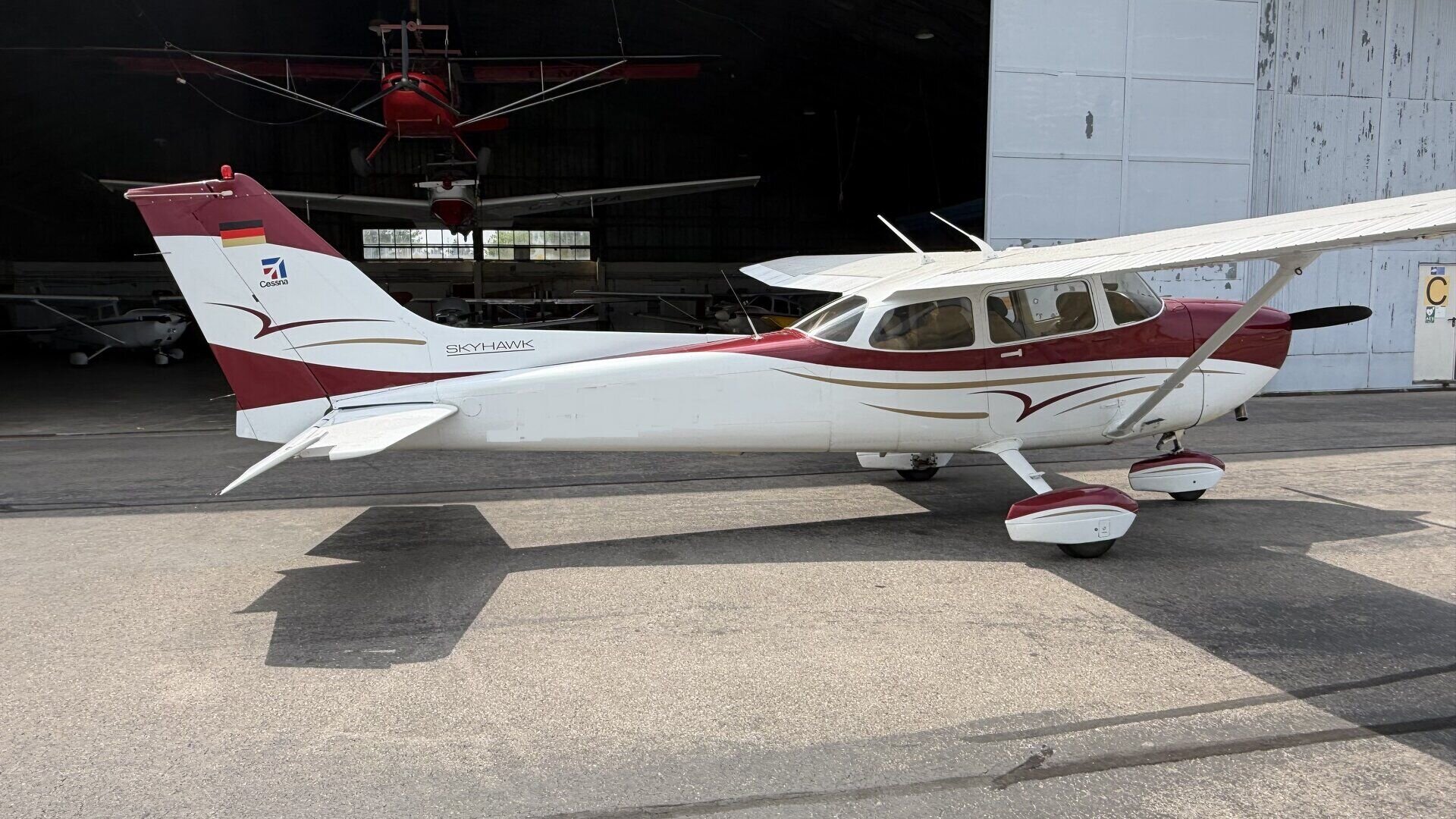 1997 Cessna Skyhawk C 172 R, dual Garmin 275, IFR, photo 11