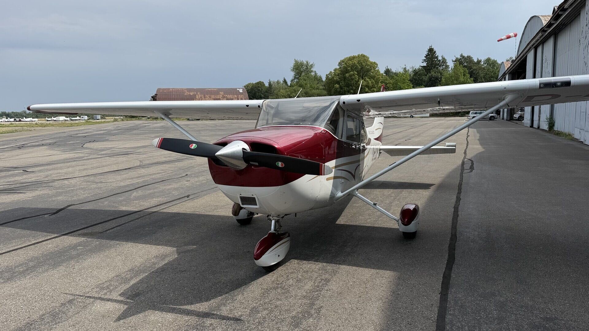 1997 Cessna Skyhawk C 172 R, dual Garmin 275, IFR, photo 2