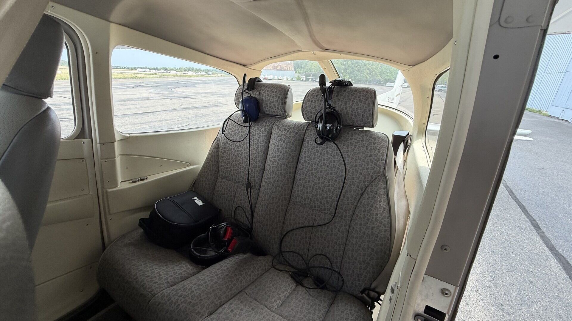 1997 Cessna Skyhawk C 172 R, dual Garmin 275, IFR, photo 8