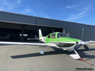 Cirrus sr22