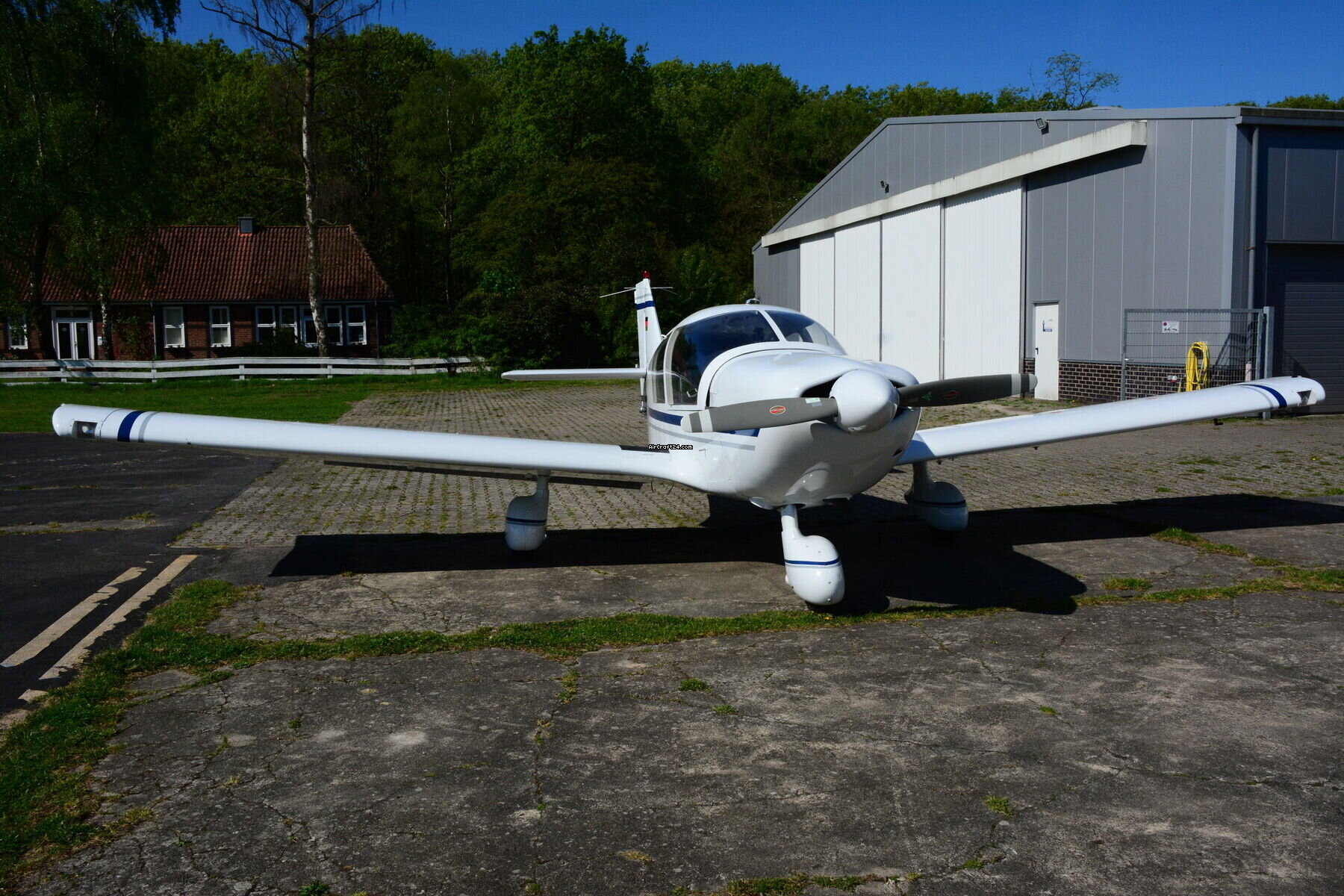 1972 Robin HR100/210D, photo 2