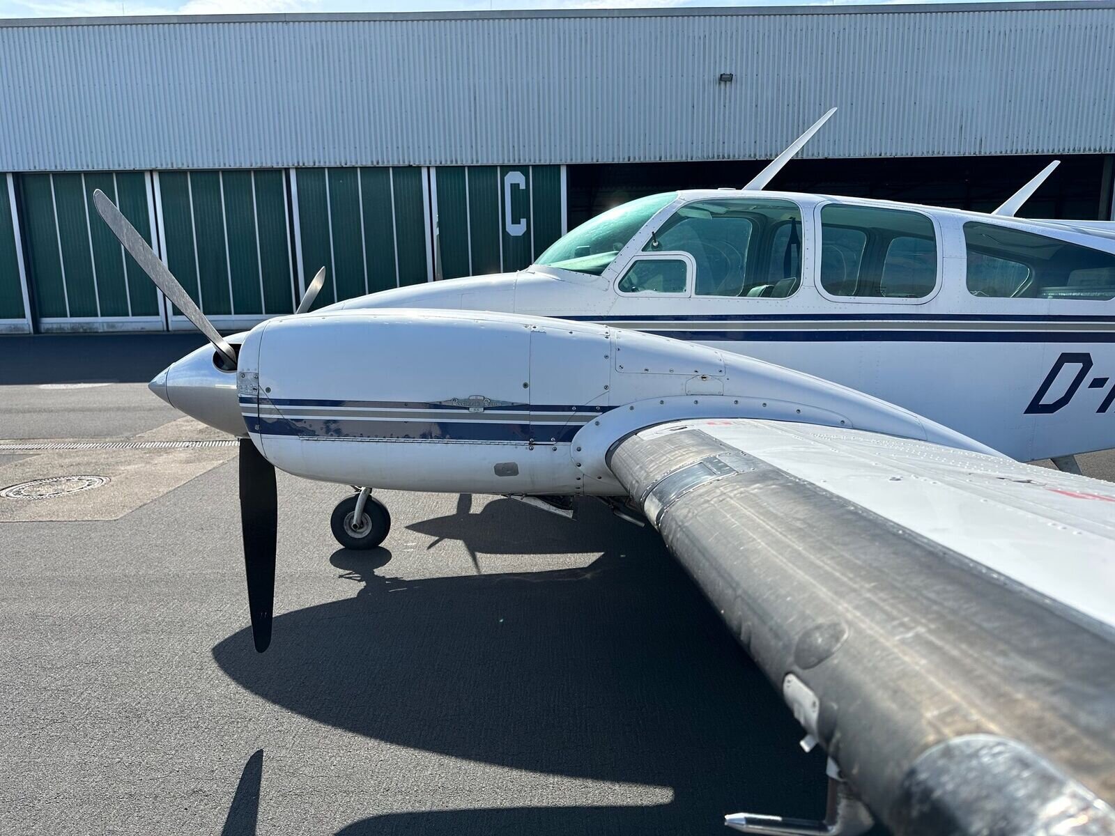1961 Beechcraft Baron 55, photo 1