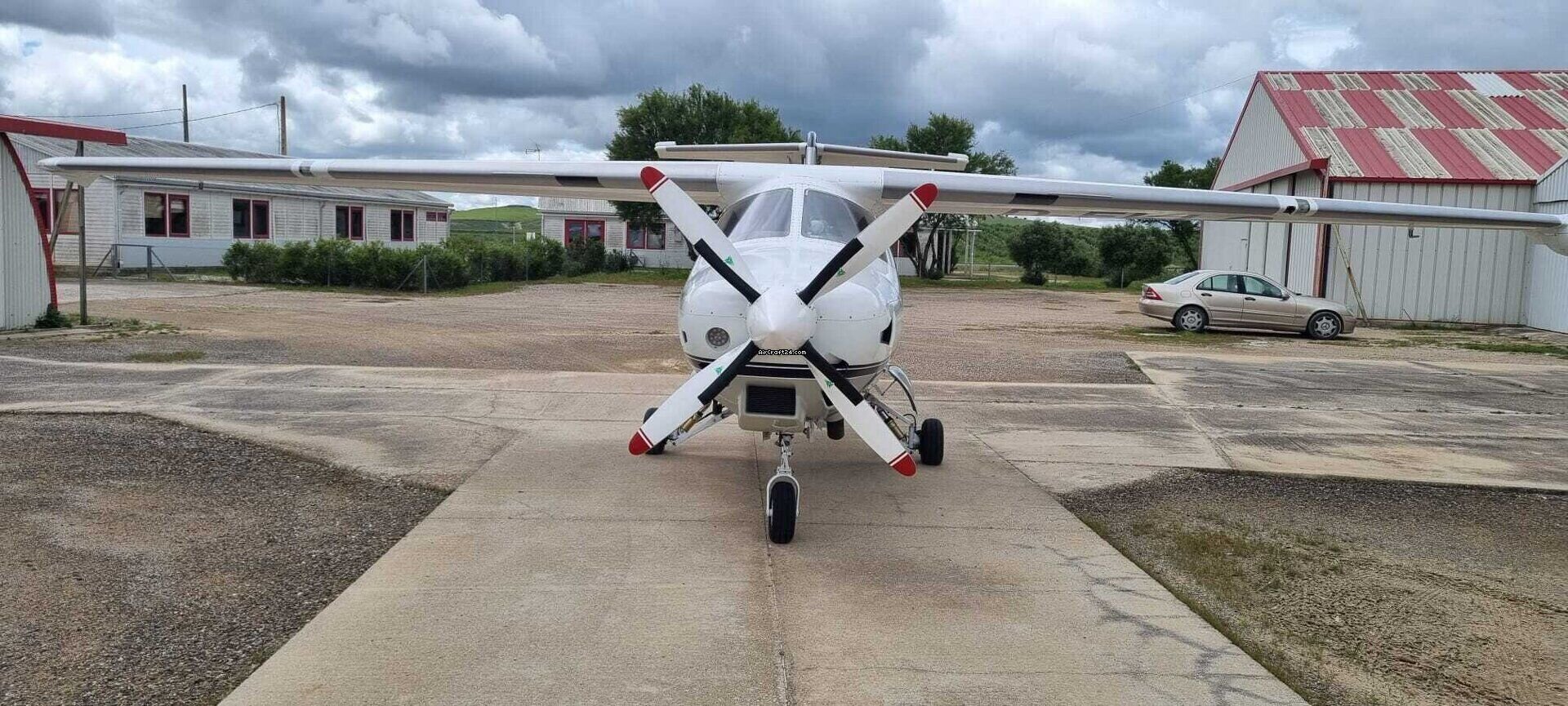 2000 Extra Aircraft 400, photo 7