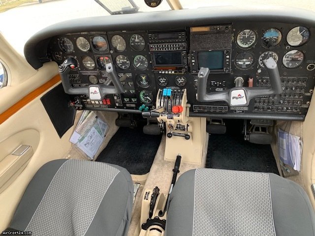 1991 Piper Seneca III, photo 4