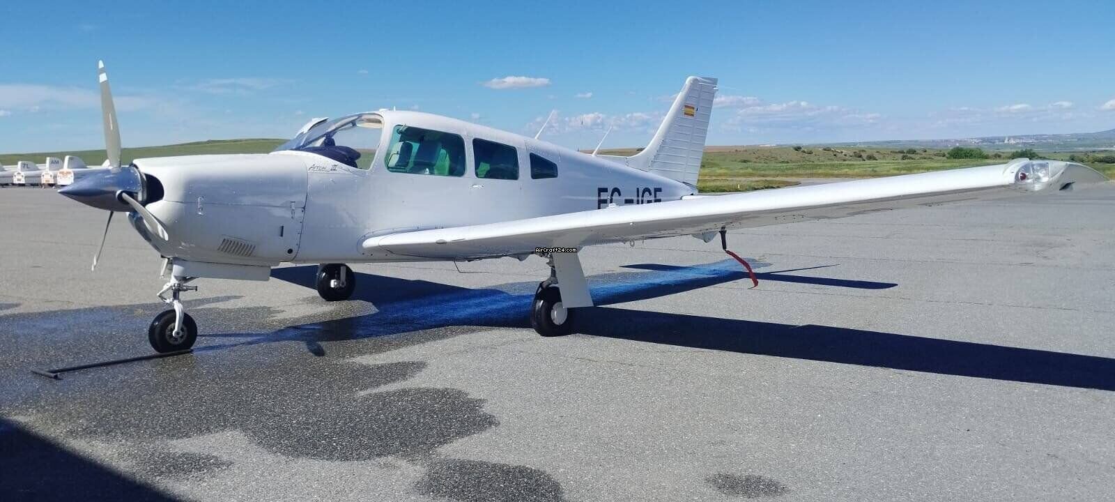 1977 Piper PA-28R-201 Arrow III, photo 1