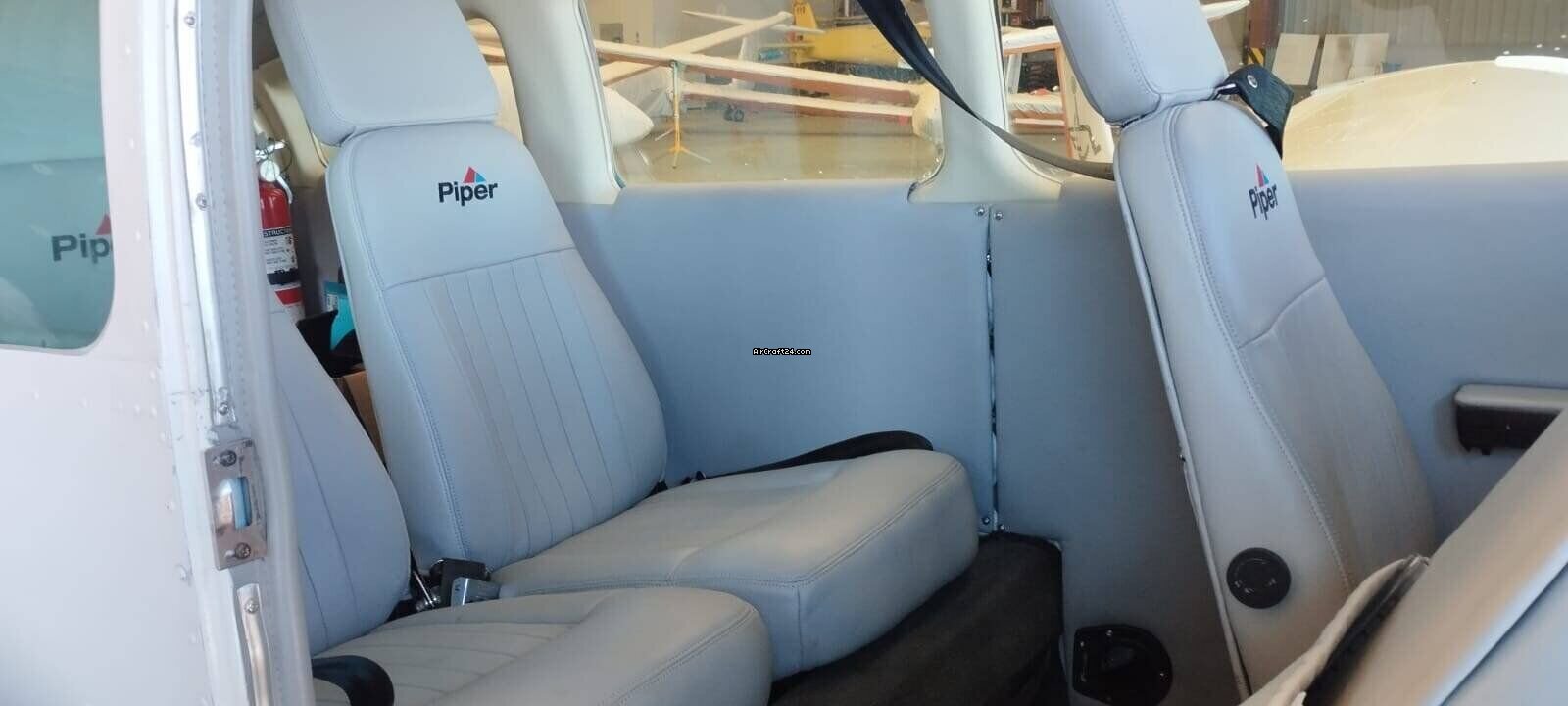 1977 Piper PA-28R-201 Arrow III, photo 5