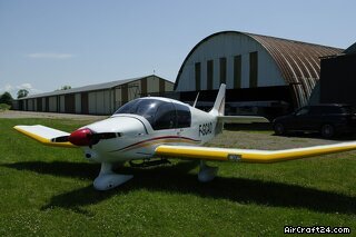 Robin DR400
