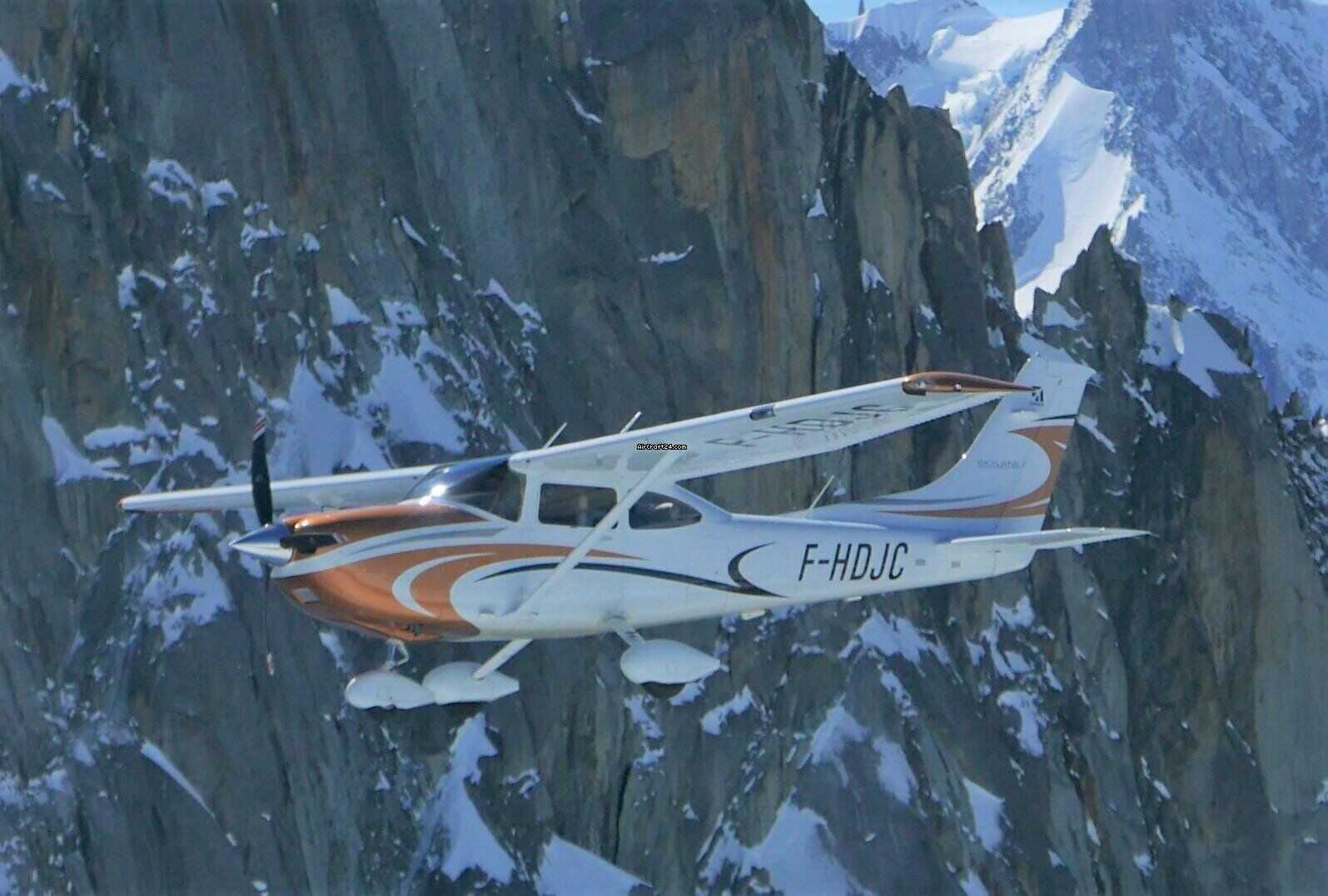 2009 Cessna 182T, photo 1