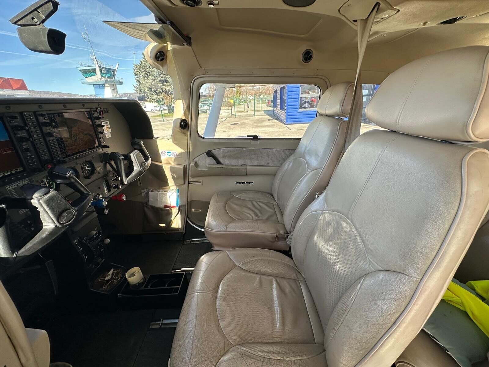 2009 Cessna 182T, photo 8