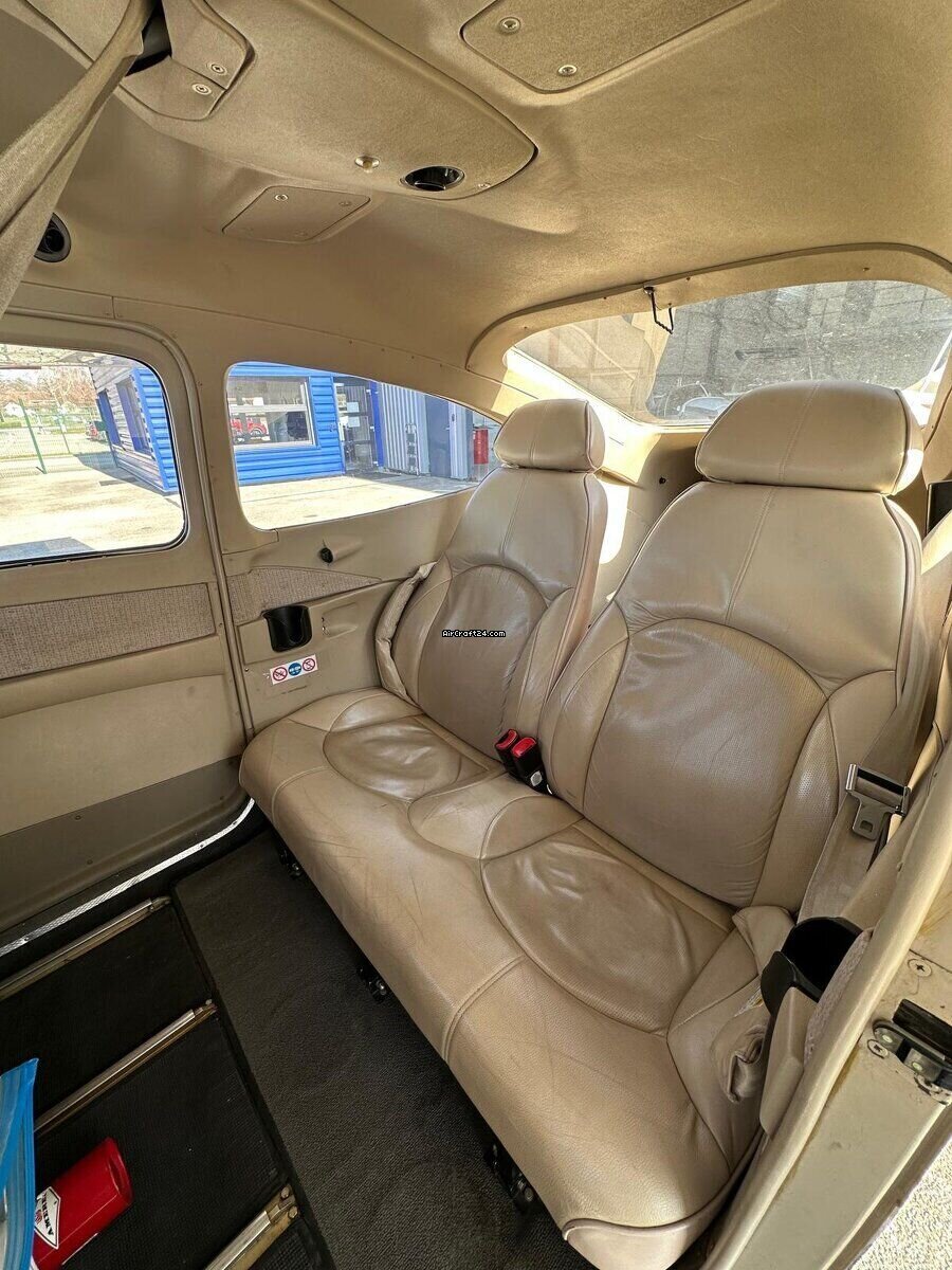 2009 Cessna 182T, photo 9