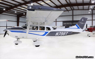 Cessna T206H