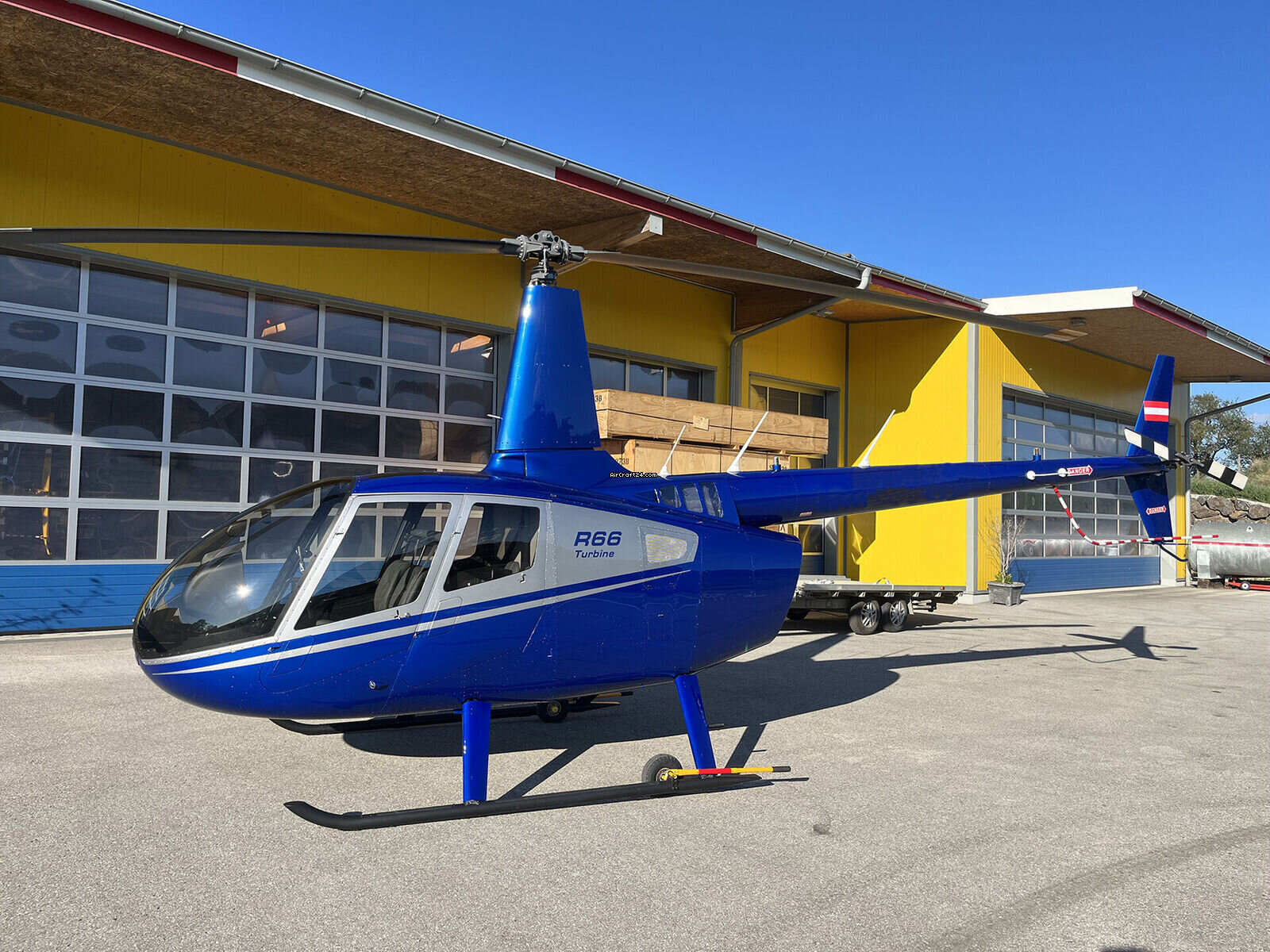 2025 Robinson R66, photo 1