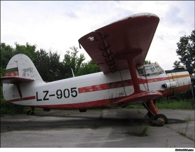 1960 Hongdu Antonov AN-2, photo 1