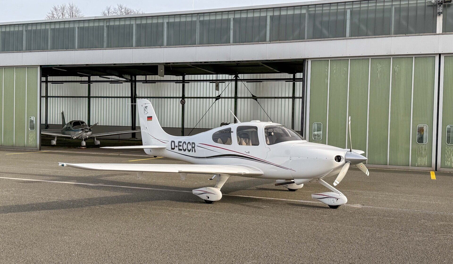 2000 Cirrus SR20 G1 | Low-Time | Dual GNS 430W Waas/lpv | Aspen PFD | Fresh Prop, photo 2