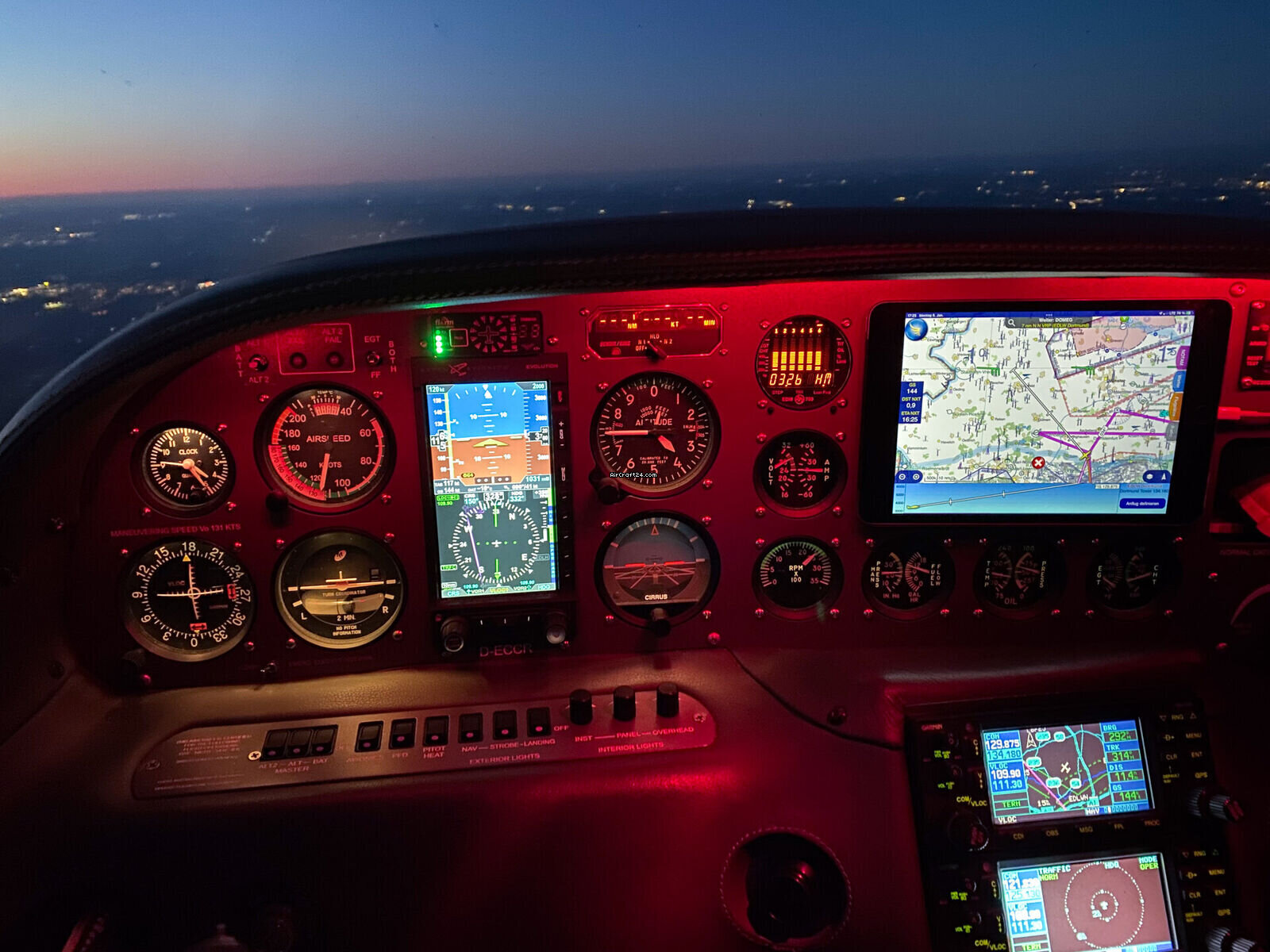 2000 Cirrus SR20 G1 | Low-Time | Dual GNS 430W Waas/lpv | Aspen PFD | Fresh Prop, photo 7