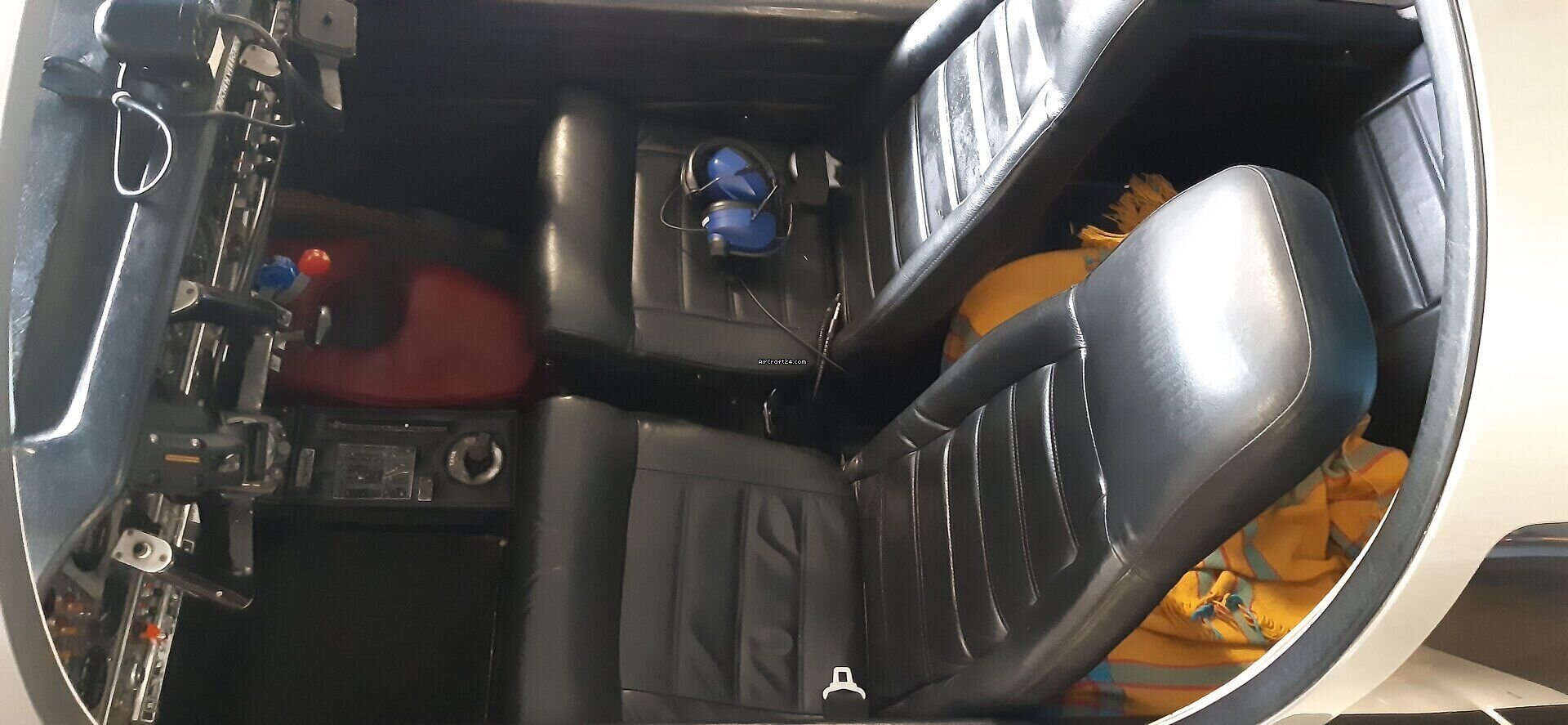 1973 Robin HR 100-210D, photo 3