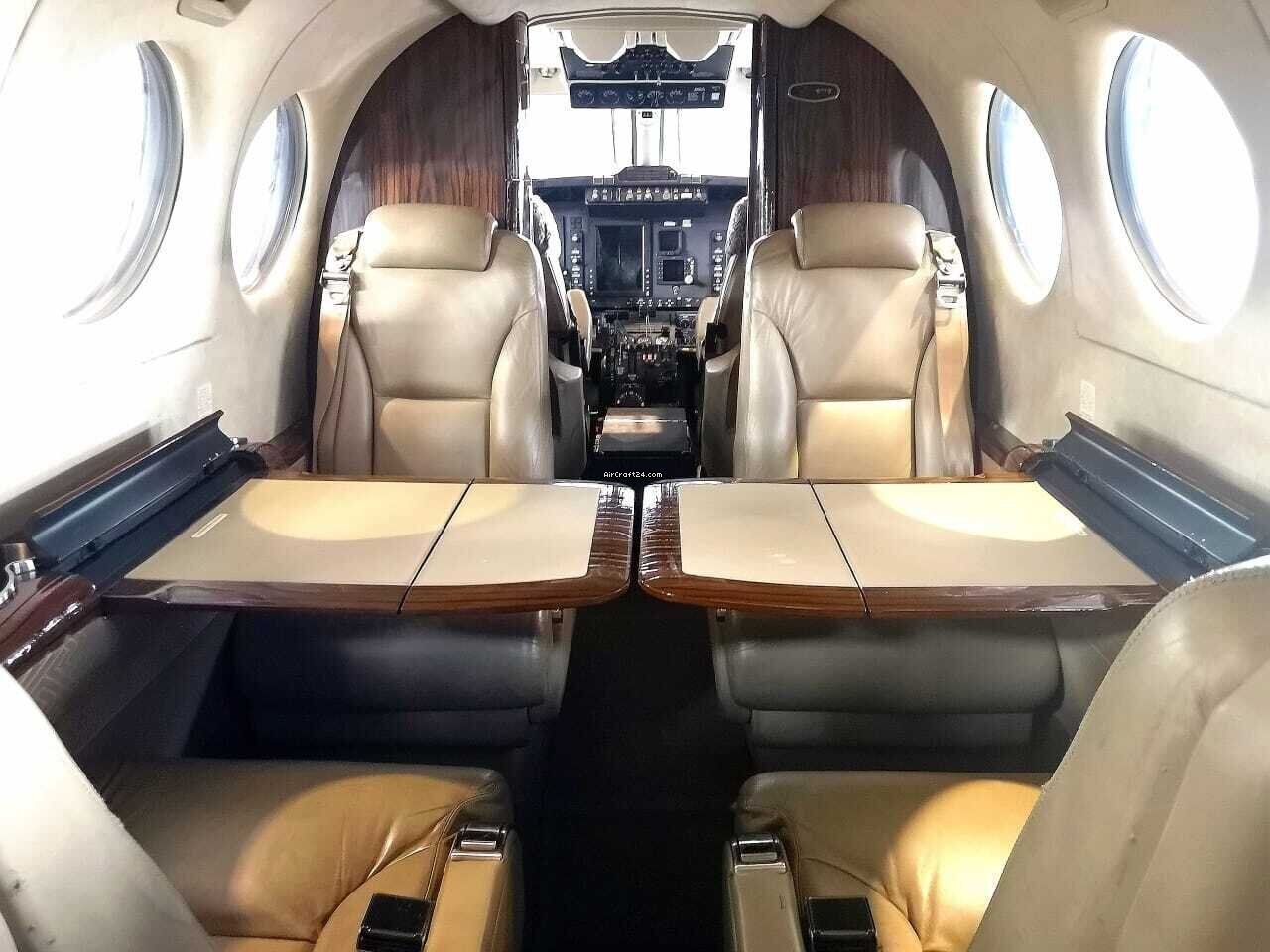 2012 Beechcraft King Air 350i, photo 3