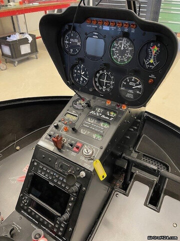 2002 Robinson R22 Beta 2, photo 2