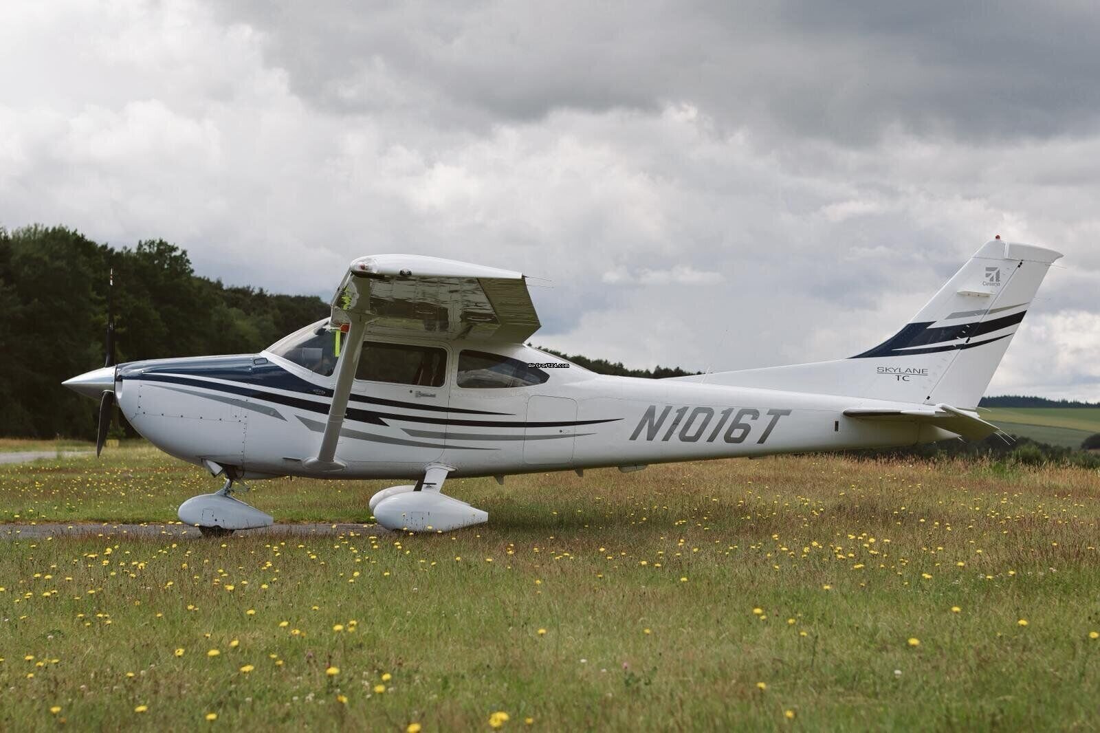 2005 Cessna T182T, photo 2