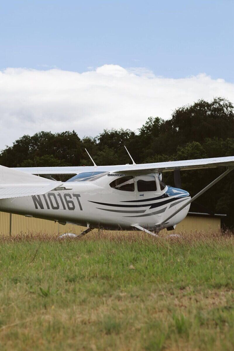 2005 Cessna T182T, photo 4