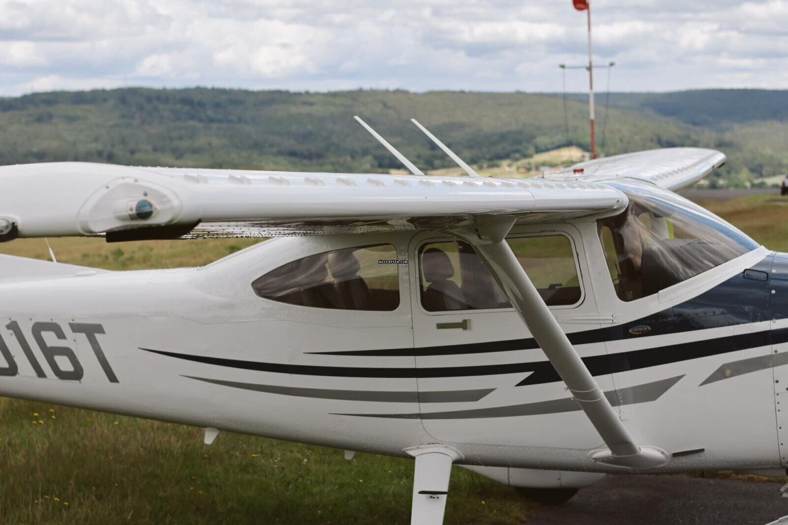 2005 Cessna T182T, photo 8
